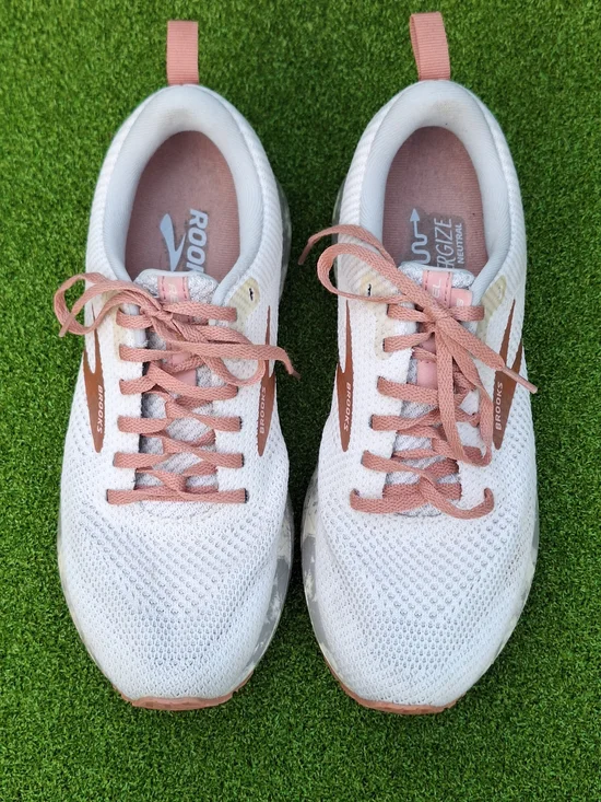 Brooks Revel Women’s Running Shoes Size 9 Beige Tan Athletic Sneakers - Picture 4 of 8